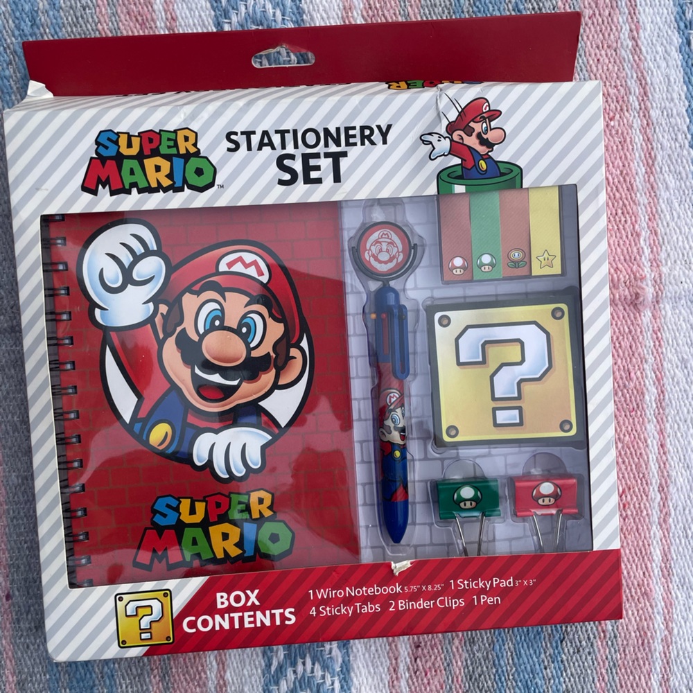 Mario Bros. Stationery set